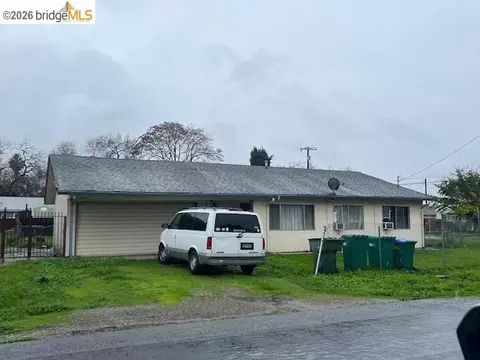 1402 N Morrison Ave, Stockton, CA 95205