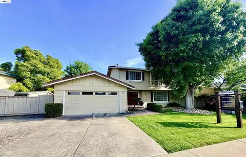 2865 Longspur Way, Pleasanton, CA 94566