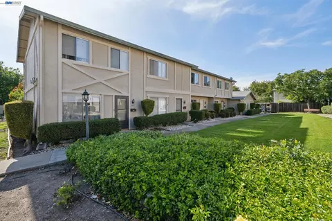 1479 Big Basin Dr, Milpitas, CA 95035