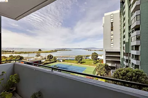 555 Pierce St #526, Albany, CA 94706