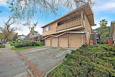 3872 35th Ave, Oakland, CA 94619