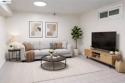 801 Franklin St #711, Oakland, CA 94607