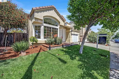 Exterior - 239 Balboa Dr, Milpitas, CA 95035 photo 2 of 8