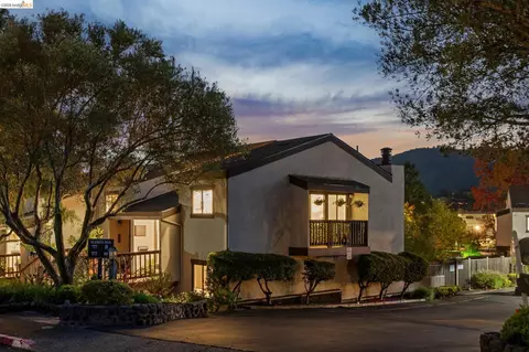 45 Corte Real #1, Greenbrae, CA 94904