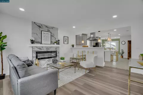 2131 Pomona Ave, Martinez, CA 94553
