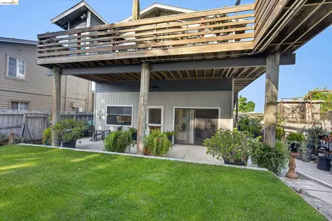 Exterior - 5014 Sandmound Blvd, Oakley, CA 94561 photo 7 of 14