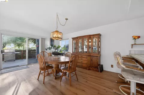 Dining - 5014 Sandmound Blvd, Oakley, CA 94561 photo 2 of 3