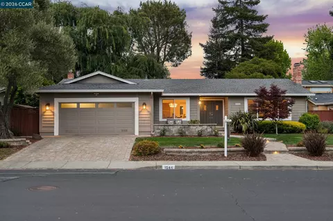 1544 Saint Helena Dr, Danville, CA 94526