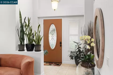 Entry Way - 995 Rosehedge Ct, Concord, CA 94521 photo 1 of 9