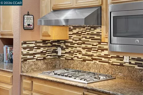 Kitchen - 995 Rosehedge Ct, Concord, CA 94521 photo 4 of 6