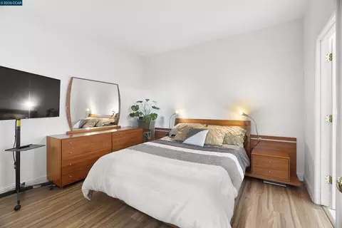 Bedroom - 995 Rosehedge Ct, Concord, CA 94521 photo 9 of 9