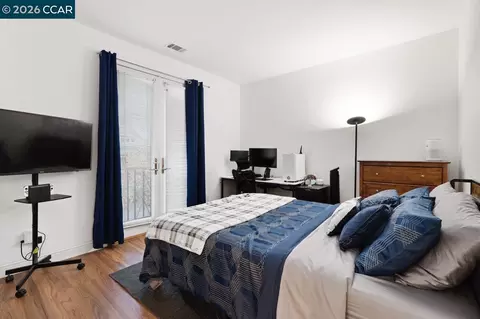 Bedroom - 995 Rosehedge Ct, Concord, CA 94521 photo 5 of 9