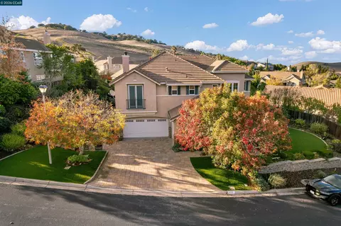 995 Rosehedge Ct, Concord, CA 94521