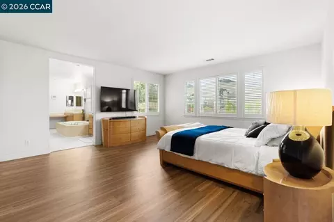 Bedroom - 995 Rosehedge Ct, Concord, CA 94521 photo 3 of 9