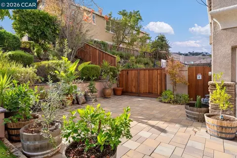 Exterior - 995 Rosehedge Ct, Concord, CA 94521 photo 5 of 16