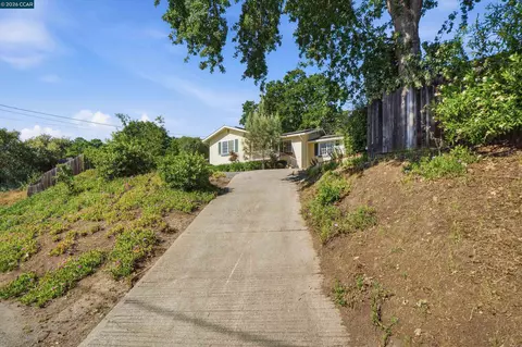 Exterior - 134 High St, Pacheco, CA 94553 photo 12 of 15