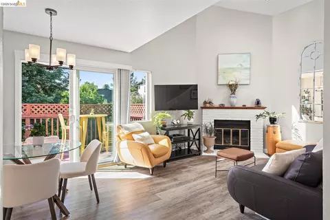 3687 Maple Ave #9, Oakland, CA 94602