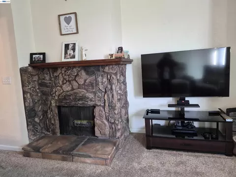 Living - 20980 Birch #C, Hayward, CA 94541 photo 3 of 3