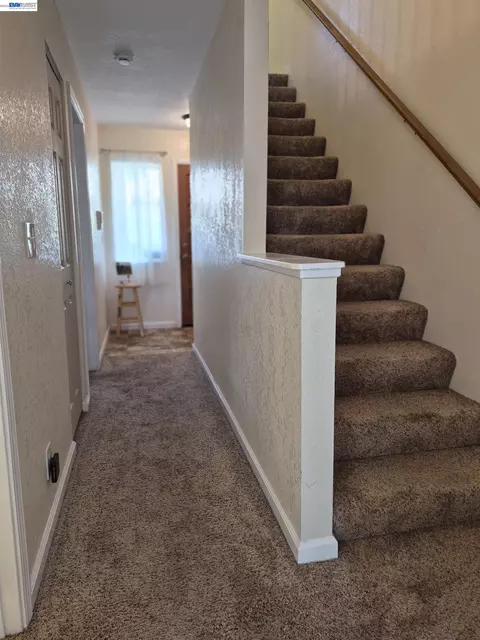 Entry Way - 20980 Birch #C, Hayward, CA 94541 photo 2 of 2