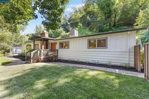 3575 Springhill Rd, Lafayette, CA 94549