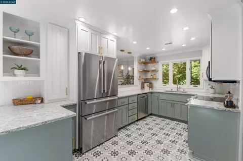 3575 Springhill Rd, Lafayette, CA 94549