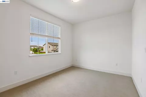 Bedroom - 2657 Lockborne Ct, Lathrop, CA 95330 photo 8 of 11