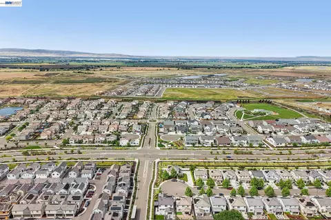 View/Area - 2657 Lockborne Ct, Lathrop, CA 95330 photo 6 of 6