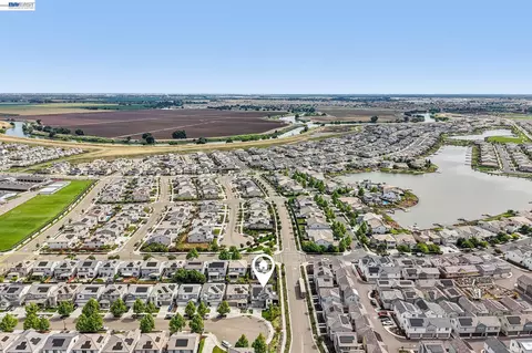 View/Area - 2657 Lockborne Ct, Lathrop, CA 95330 photo 3 of 6