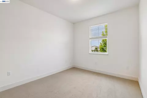 Bedroom - 2657 Lockborne Ct, Lathrop, CA 95330 photo 3 of 11