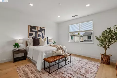 Bedroom - 2657 Lockborne Ct, Lathrop, CA 95330 photo 5 of 11