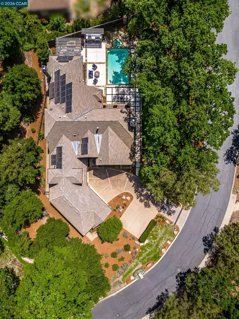 53 Hidden Oaks Dr, Lafayette, CA 94549