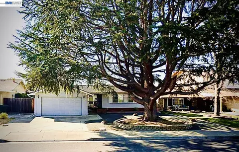 775 Catalina Dr, Livermore, CA 94550