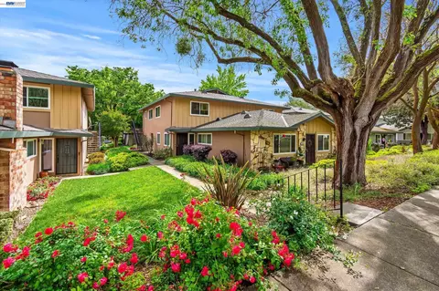 2243 Segundo Ct # 2, Pleasanton, CA 94588