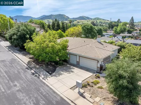 5204 Skyler Ct, Concord, CA 94521