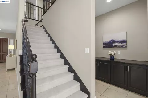Entry Way - 4951 Campanille Ct, Dublin, CA 94568 photo 3 of 5