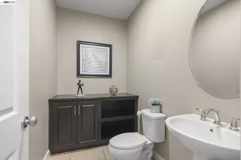 Bath - 4951 Campanille Ct, Dublin, CA 94568 photo 1 of 5