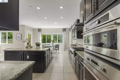 Kitchen - 4951 Campanille Ct, Dublin, CA 94568 photo 2 of 3