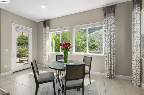 Dining - 4951 Campanille Ct, Dublin, CA 94568 photo 3 of 3