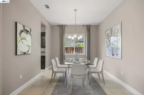 Dining - 4951 Campanille Ct, Dublin, CA 94568 photo 1 of 3