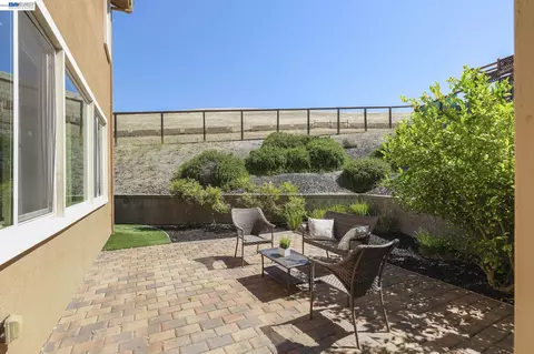 Exterior - 4951 Campanille Ct, Dublin, CA 94568 photo 5 of 8