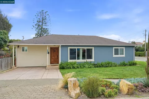 Exterior - 136 Pacific Ave, Pacifica, CA 94044 photo 2 of 8