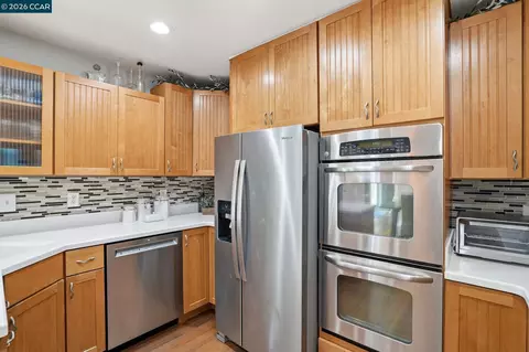 Kitchen - 136 Pacific Ave, Pacifica, CA 94044 photo 5 of 6