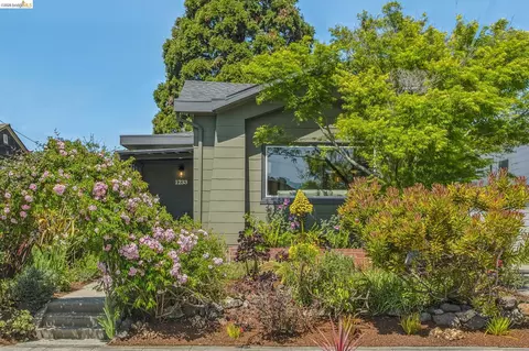 Exterior - 1233 Carleton St, Berkeley, CA 94702 photo 16 of 16