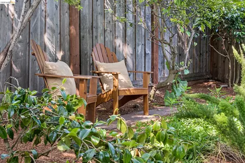 Exterior - 1233 Carleton St, Berkeley, CA 94702 photo 12 of 16