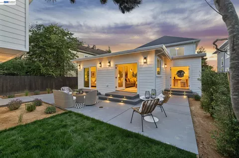 3029 Wheeler St, Berkeley, CA 94705