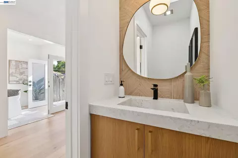 Bath - 3029 Wheeler St, Berkeley, CA 94705 photo 1 of 9