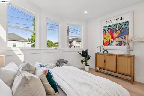 Bedroom - 3029 Wheeler St, Berkeley, CA 94705 photo 5 of 12