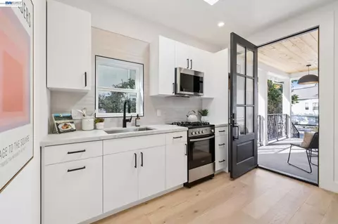 Kitchen - 3029 Wheeler St, Berkeley, CA 94705 photo 5 of 6
