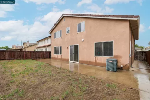 Exterior - 116 Travertine Ave, Lathrop, CA 95330 photo 3 of 5