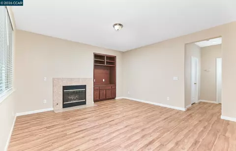 Living - 116 Travertine Ave, Lathrop, CA 95330 photo 3 of 8